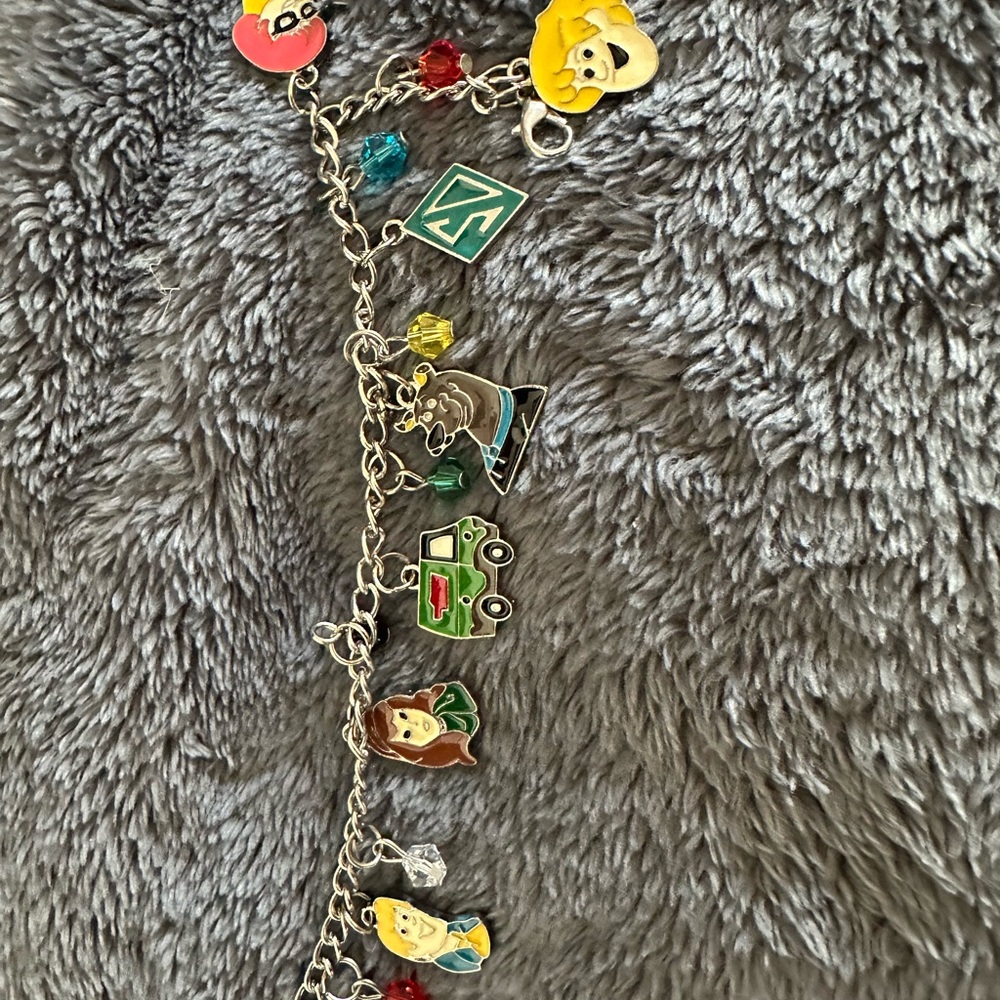 Scooby-Doo! Charming Cartoon Character Bracelet - Picture 2 of 5